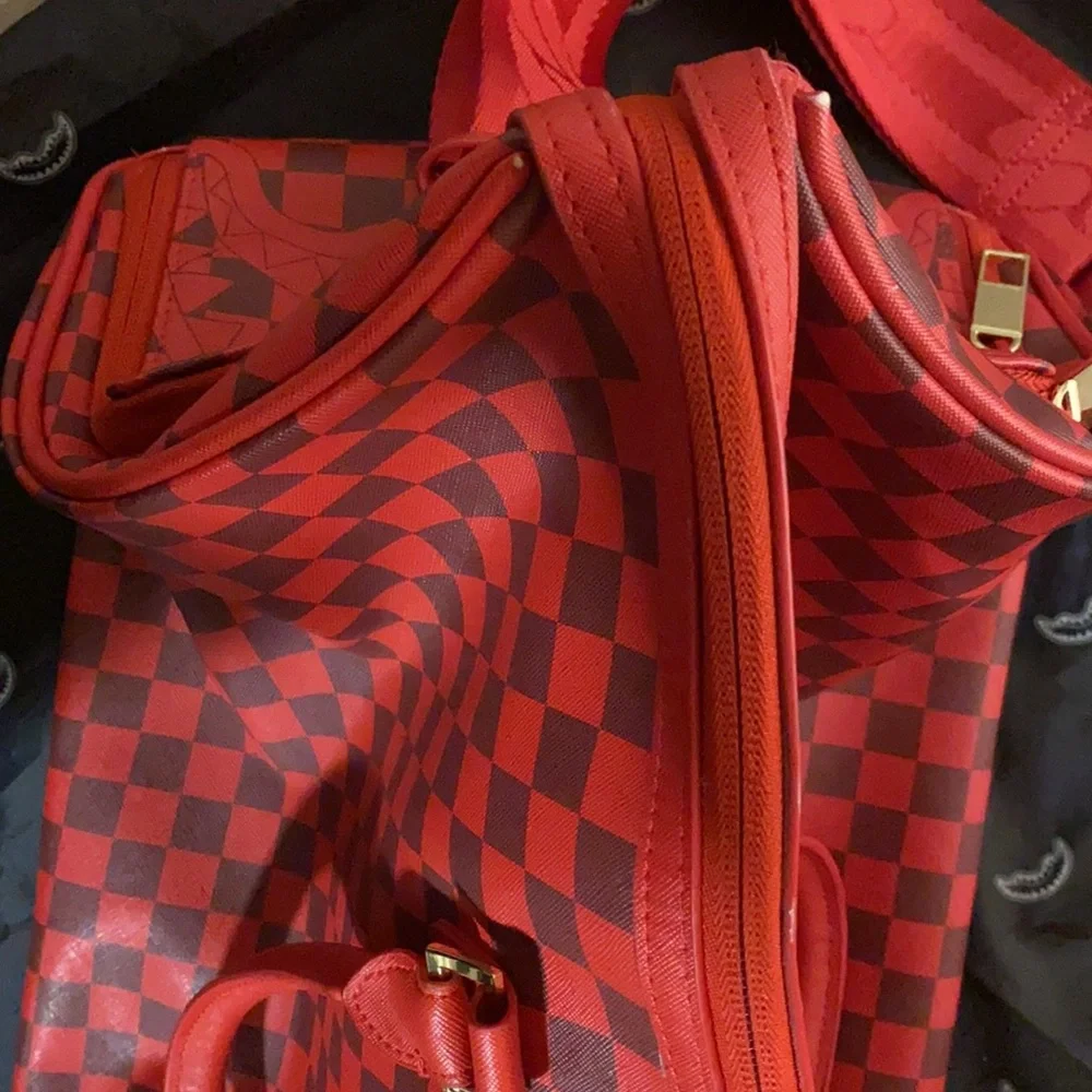 Sprayground Sharks in Paris Duffle Red Checked Edition